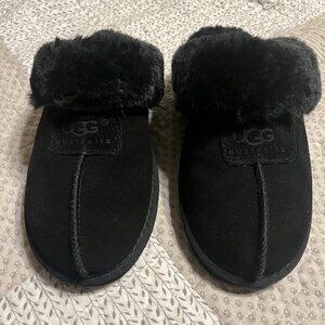 UGG WOMENS SIZE 9 BLACK SLIDE MULES SLIPPERS NEW
